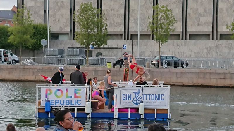 Viewing photos→Misc→2019→090