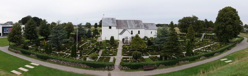 Viewing photos→Misc→2023→068-069